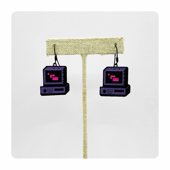 ★ NWT Spirit Computer Dangling Earrings - Purple/Black ★ - Picture 3 of 16
